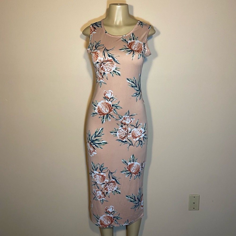 Floral Sleeveless Maxi Dress - Peach